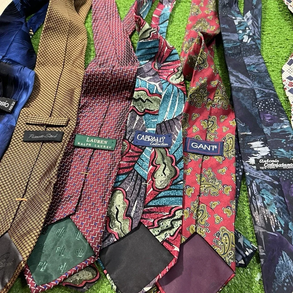 Vintage Designer Ties Lot (32) 80s 90s Silk Dior Ralph Lauren, Polo, Brooks Bros